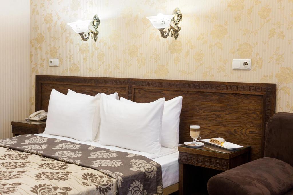 Hotel Kamelot Tarnopol Zewnętrze zdjęcie