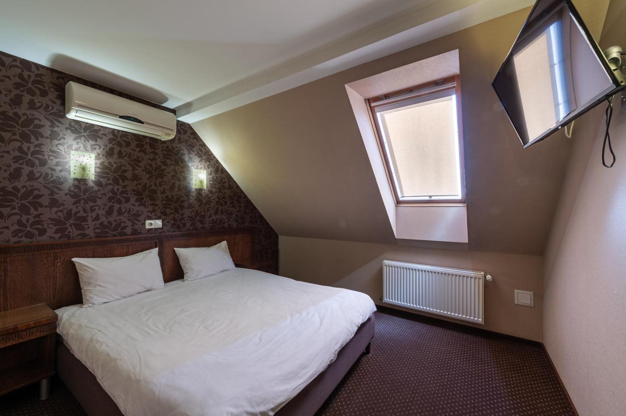 Hotel Kamelot Tarnopol Zewnętrze zdjęcie