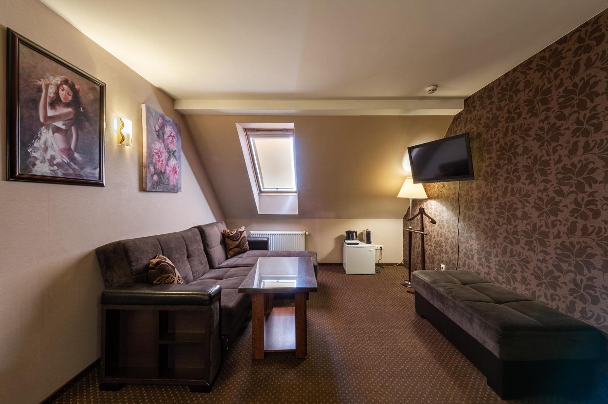 Hotel Kamelot Tarnopol Zewnętrze zdjęcie