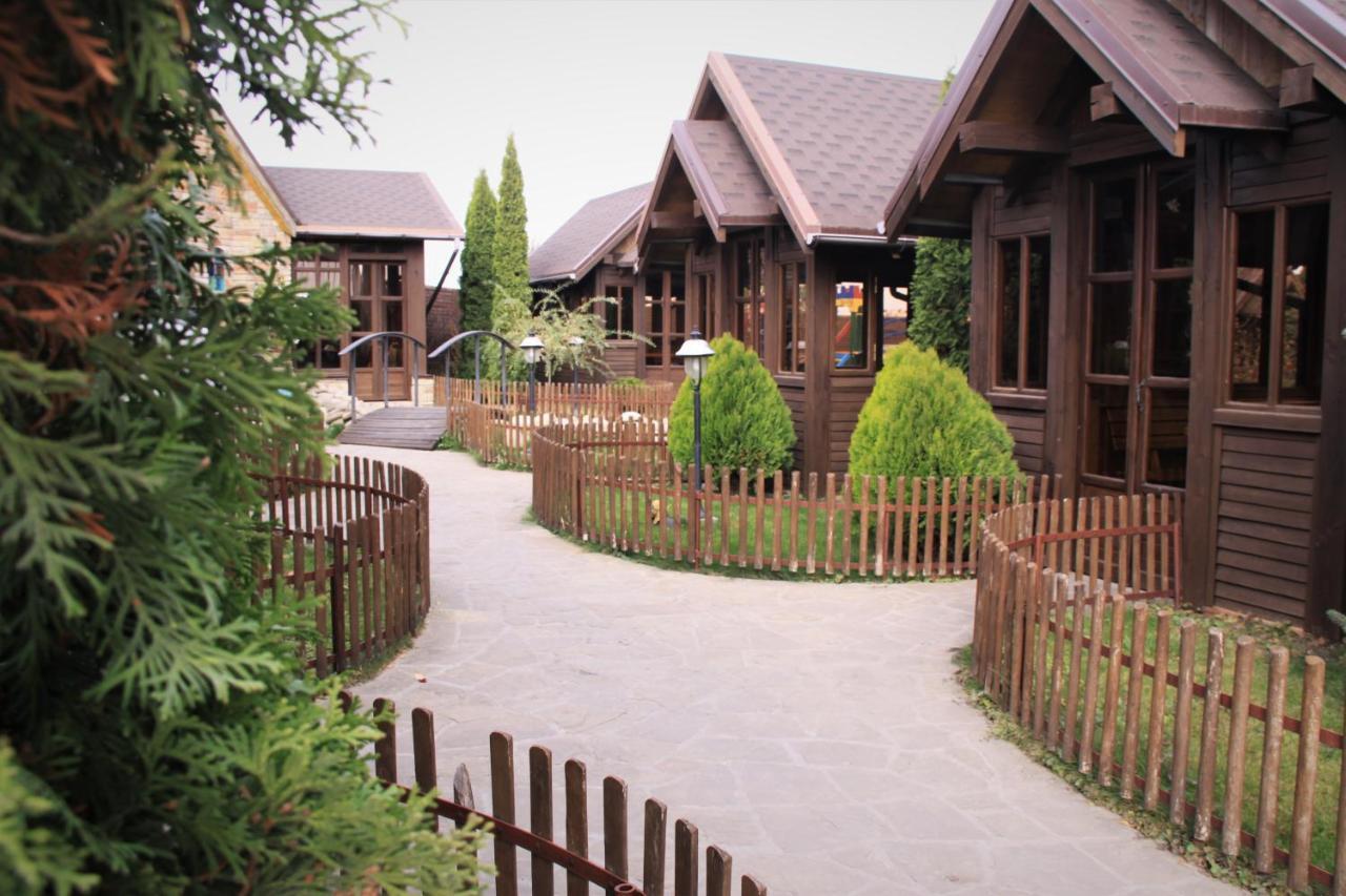 Hotel Kamelot Tarnopol Zewnętrze zdjęcie