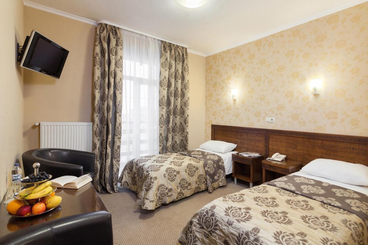 Hotel Kamelot Tarnopol Zewnętrze zdjęcie